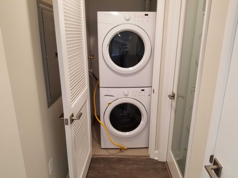 10909 Hartsook Street Unit 408