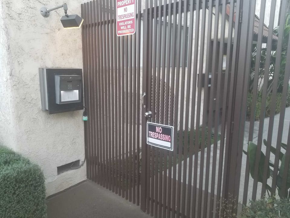 5055 Woodman Avenue Unit 210