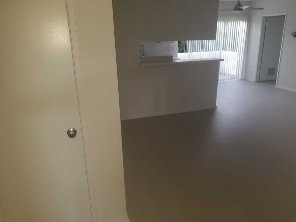 5055 Woodman Avenue Unit 210