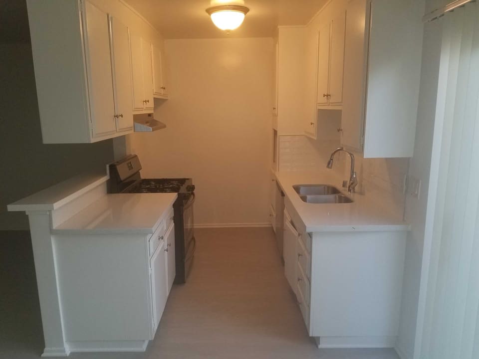 5055 Woodman Avenue Unit 210