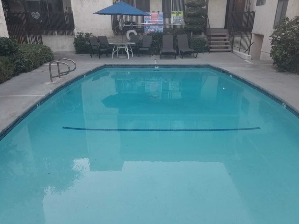 5055 Woodman Avenue Unit 210