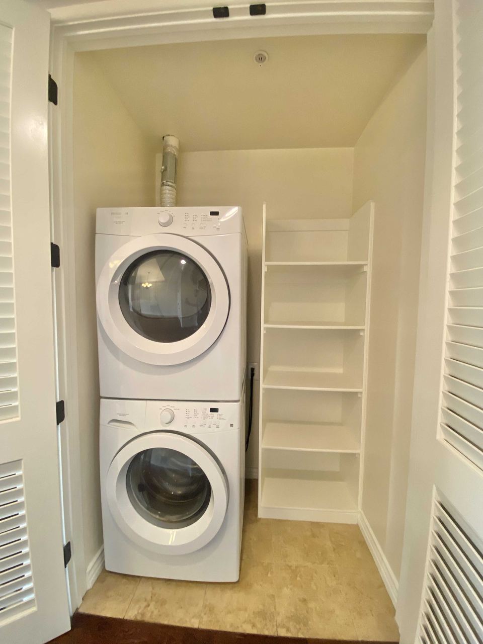 4824 Tujunga Avenue Unit PH-10