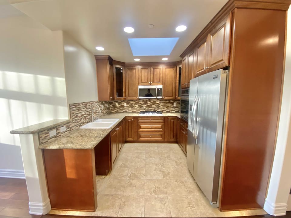 4824 Tujunga Avenue Unit PH-10