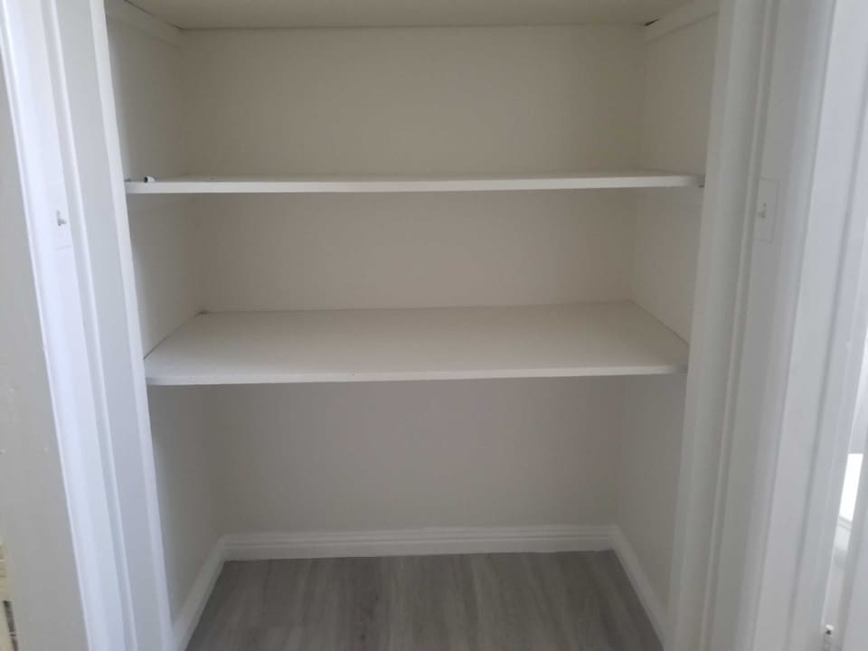 15556 Vanowen Street Unit 8