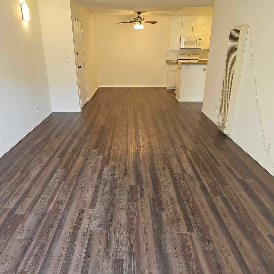 10128 Moorpark Street Unit 218