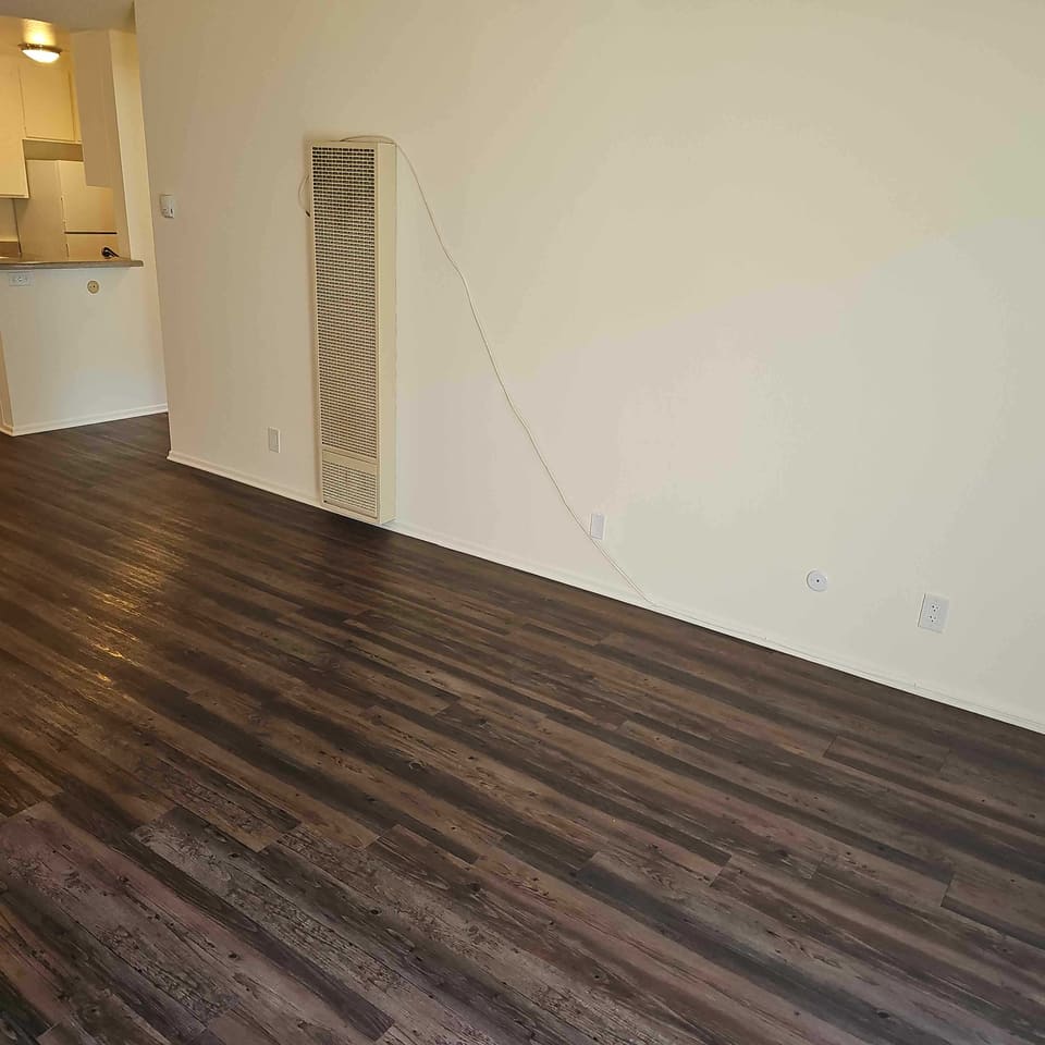 10128 Moorpark Street Unit 218