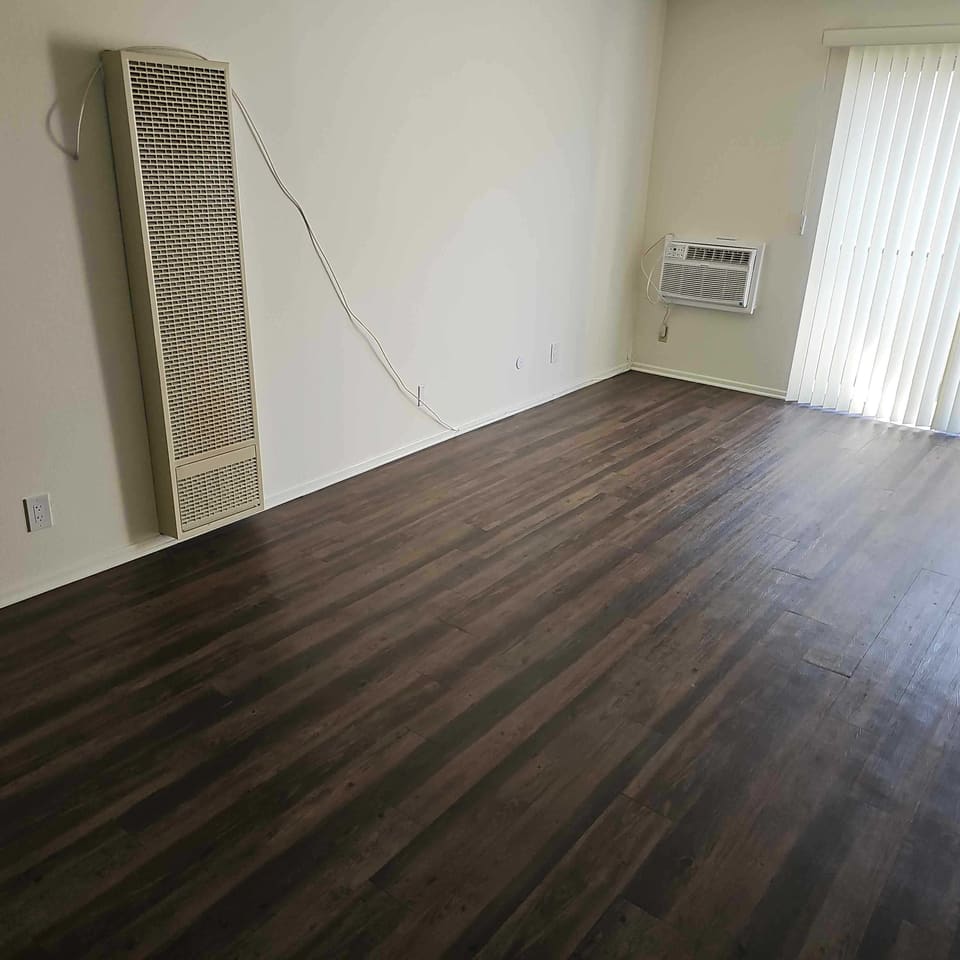 10128 Moorpark Street Unit 218