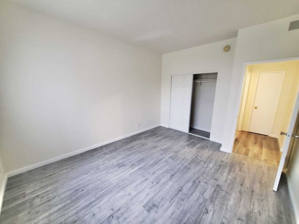 11469 Collins Street Unit 202