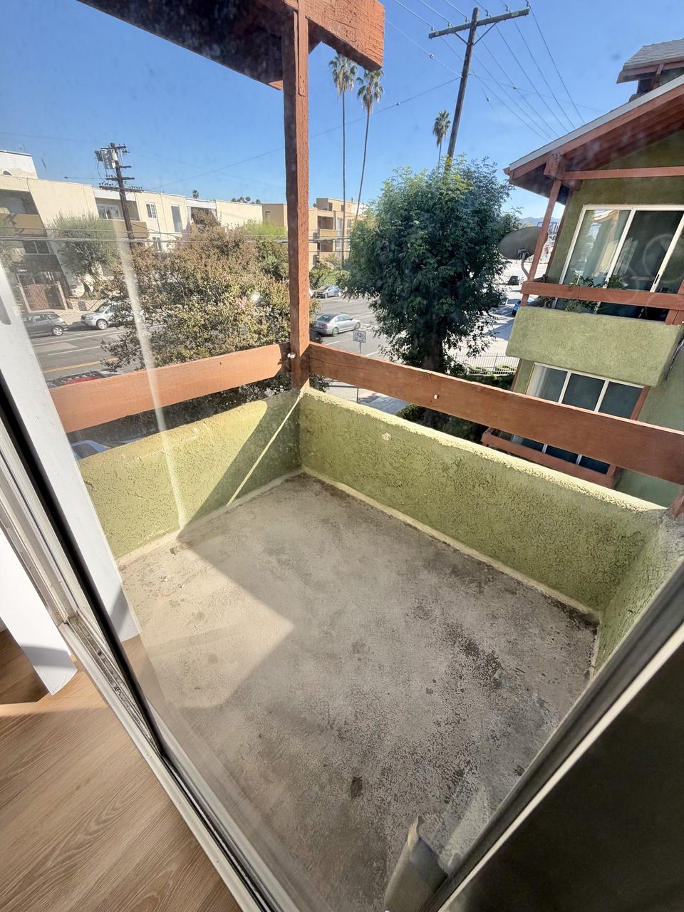 6155 Reseda Boulevard Unit 2