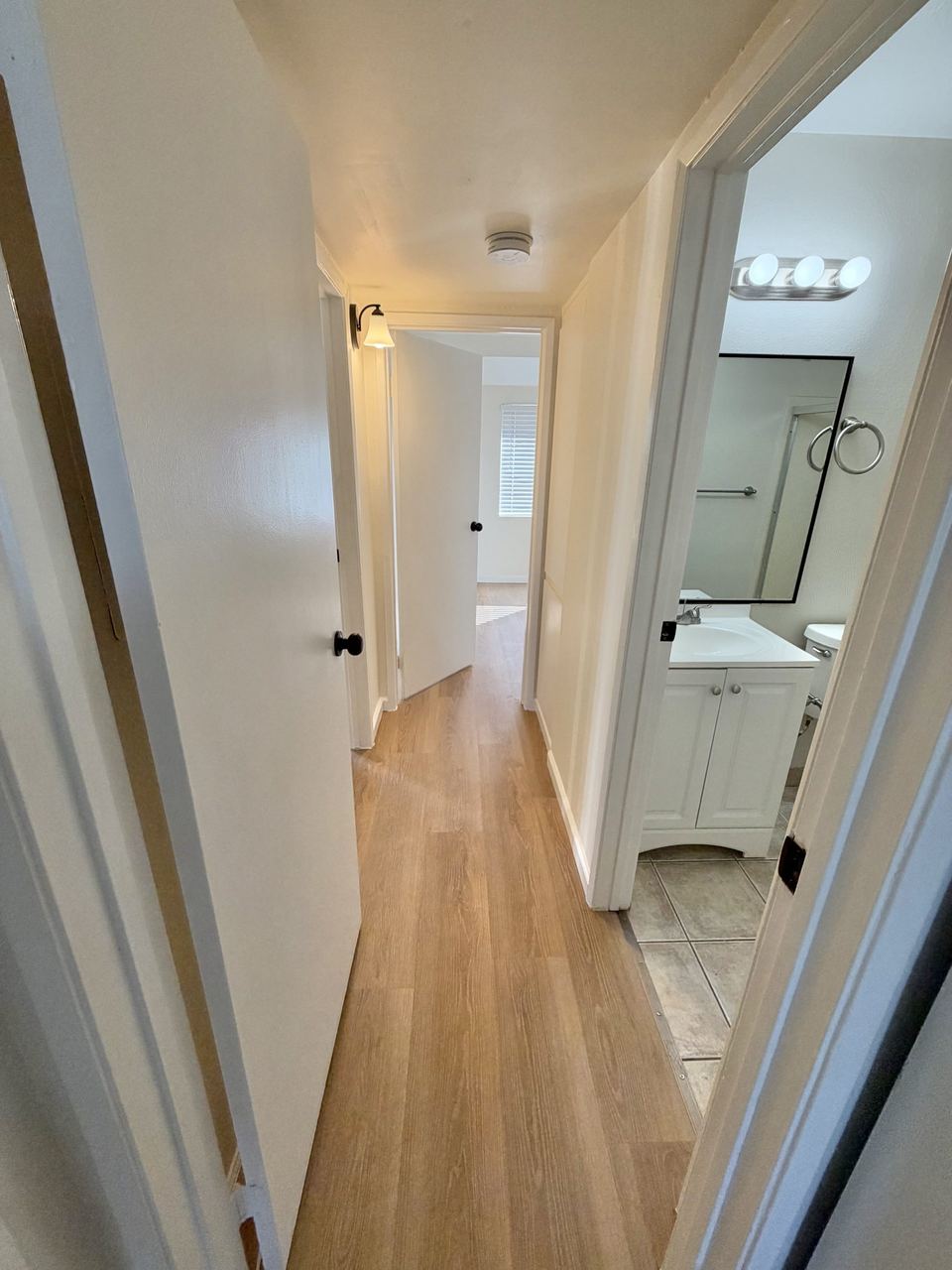 6155 Reseda Boulevard Unit 2