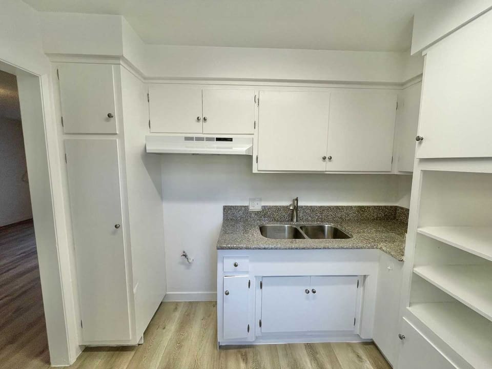 5443 Sepulveda Boulevard Unit 3