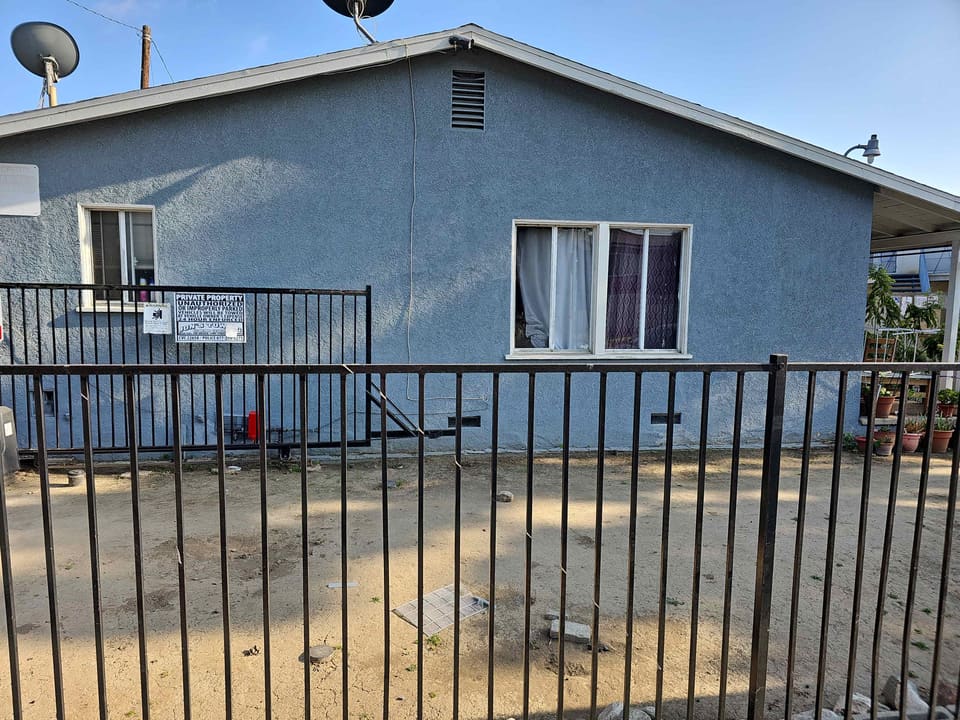 15560 Vanowen Street Unit 6
