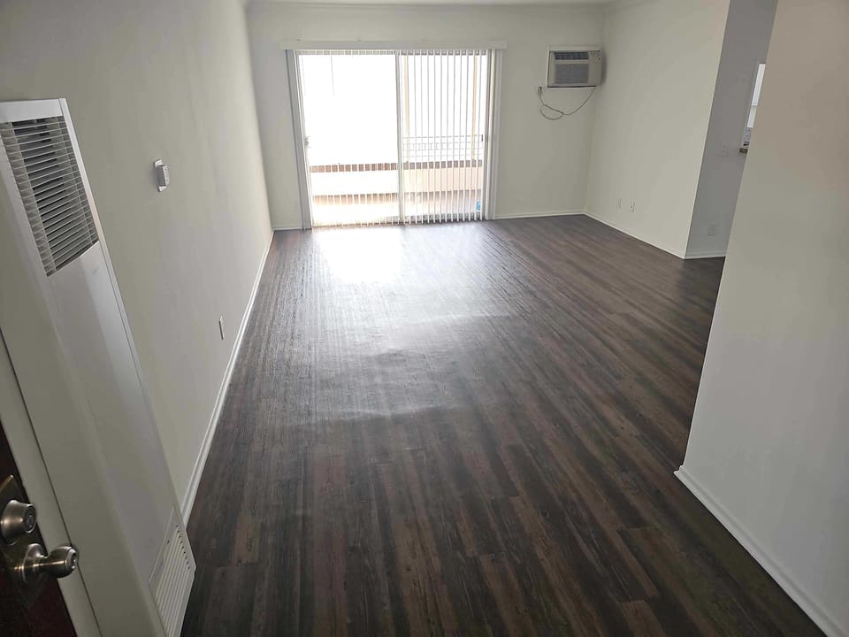 11849 Magnolia Boulevard Unit 19