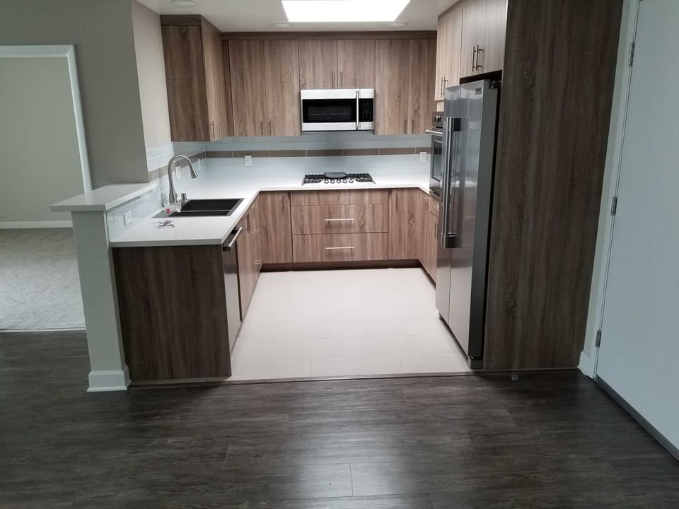 10919 Hartsook Street Unit 403
