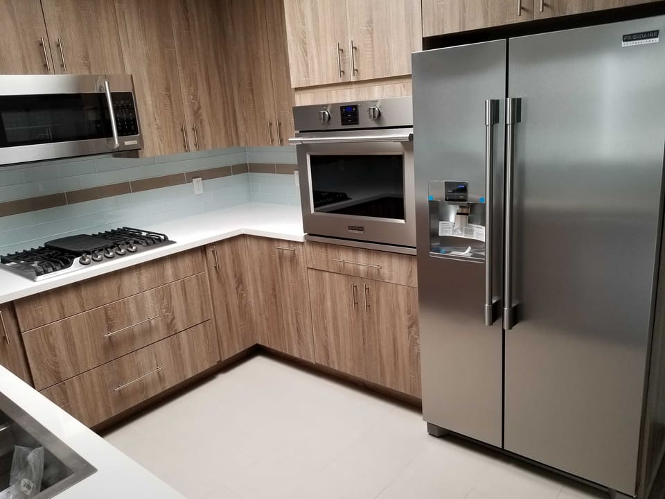 10919 Hartsook Street Unit 403