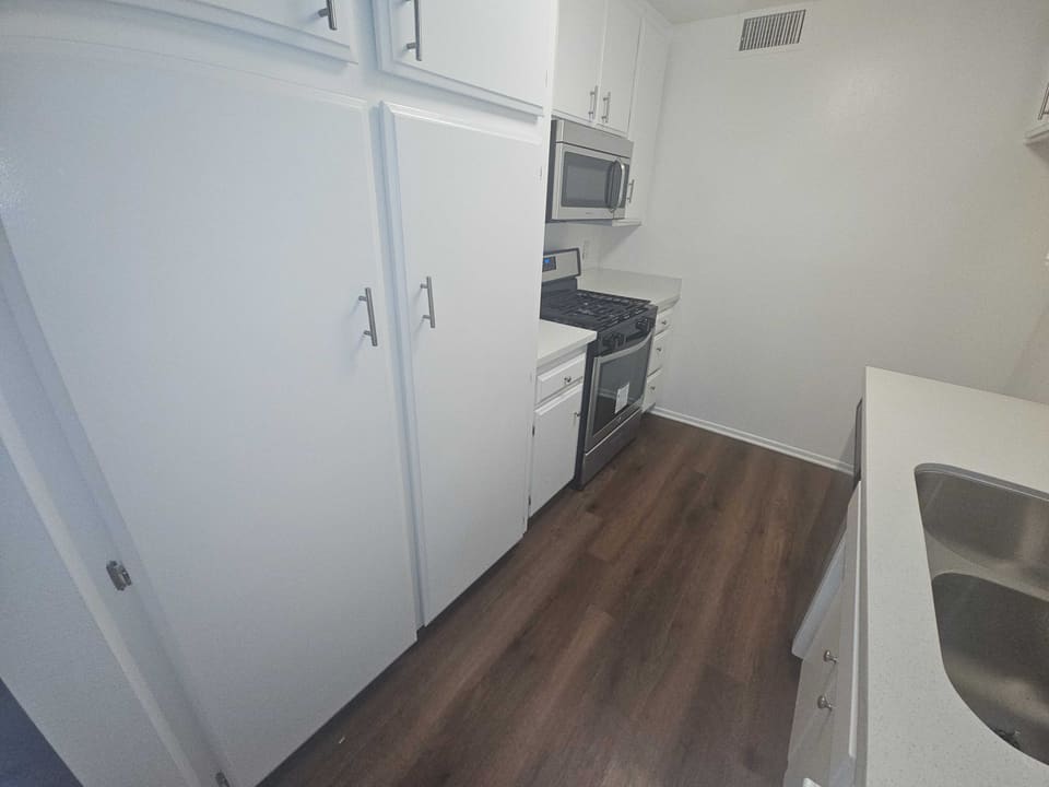 11835 Magnolia Boulevard Unit 108