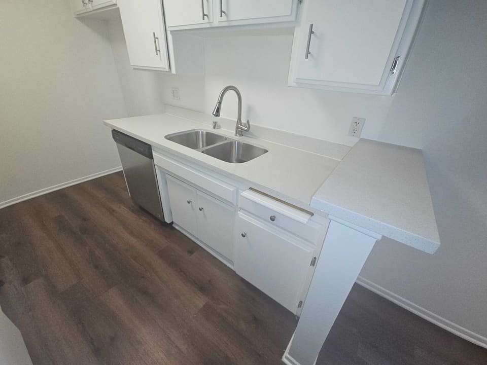11835 Magnolia Boulevard Unit 108