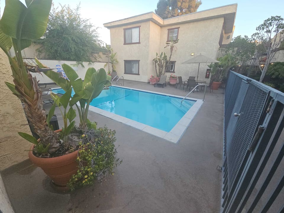 11835 Magnolia Boulevard Unit 108