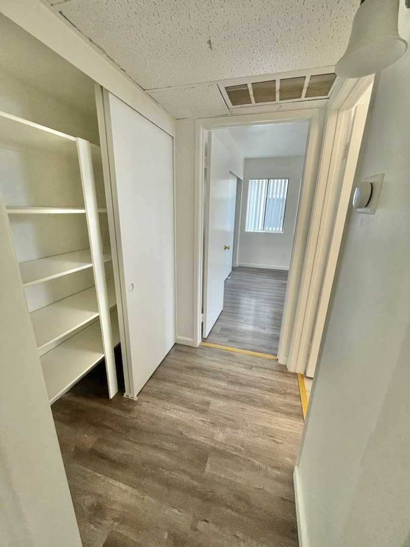 15010 Burbank Boulevard Unit 101