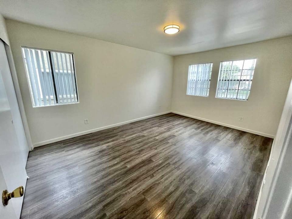15010 Burbank Boulevard Unit 101