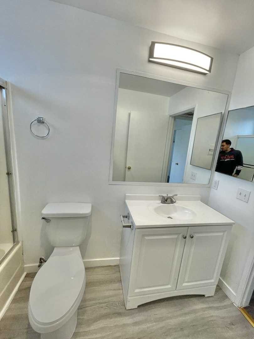15010 Burbank Boulevard Unit 101
