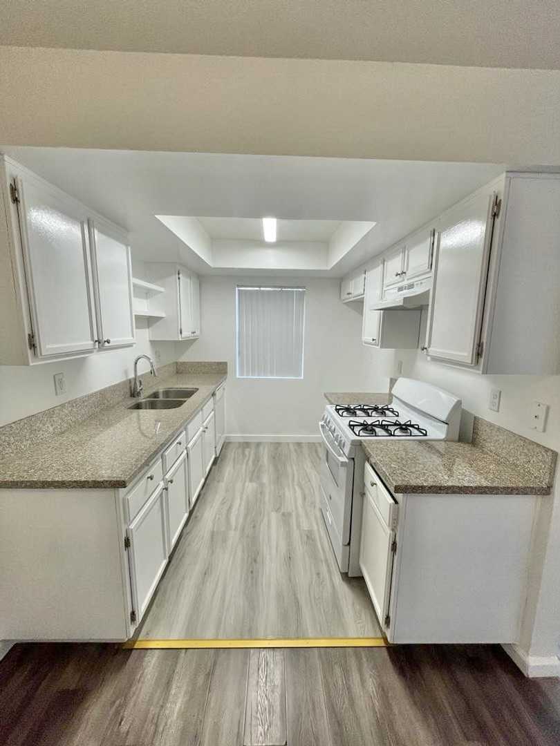 15010 Burbank Boulevard Unit 101