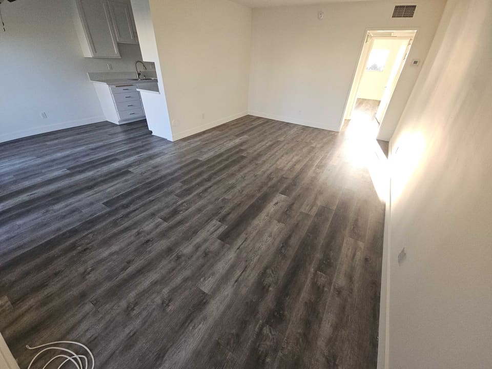 5055 Woodman Avenue Unit 208