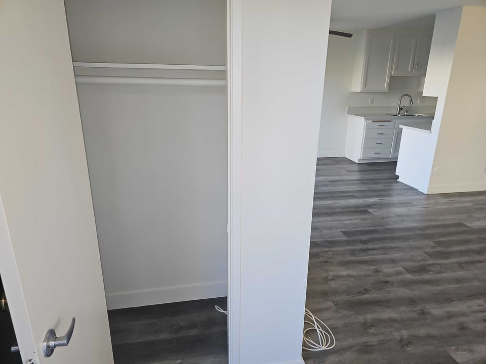 5055 Woodman Avenue Unit 208