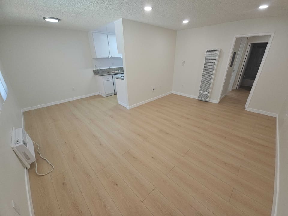 5471 Kester Avenue Unit 122