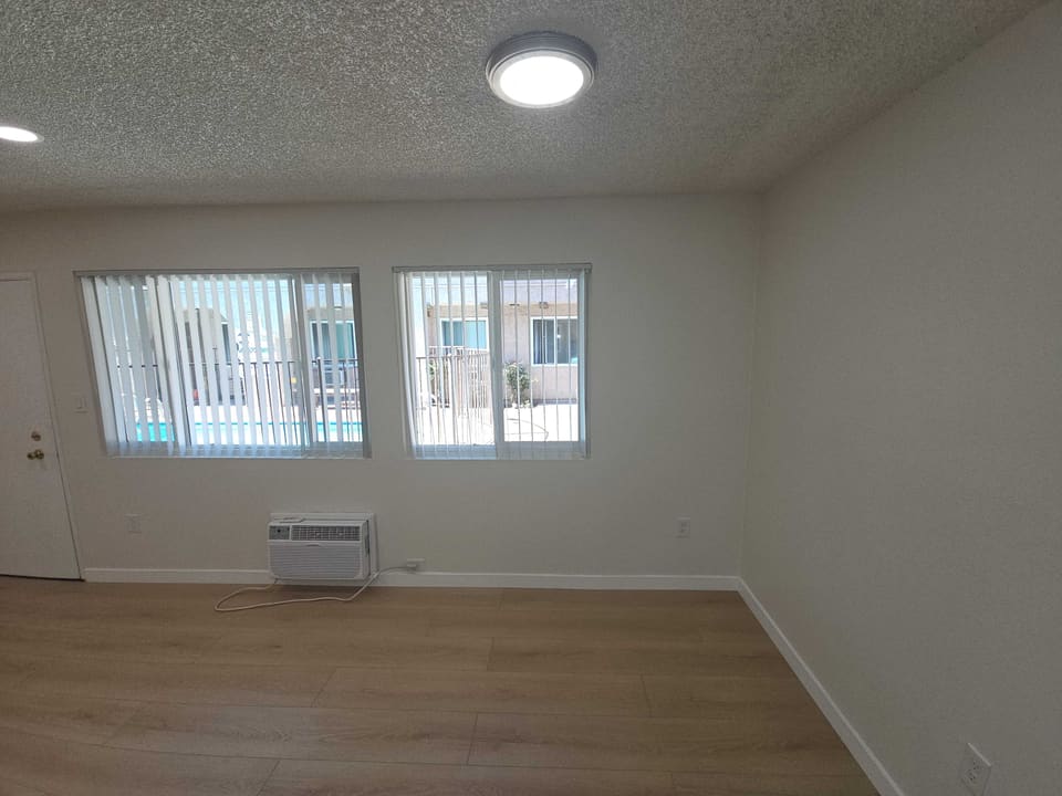 5471 Kester Avenue Unit 122