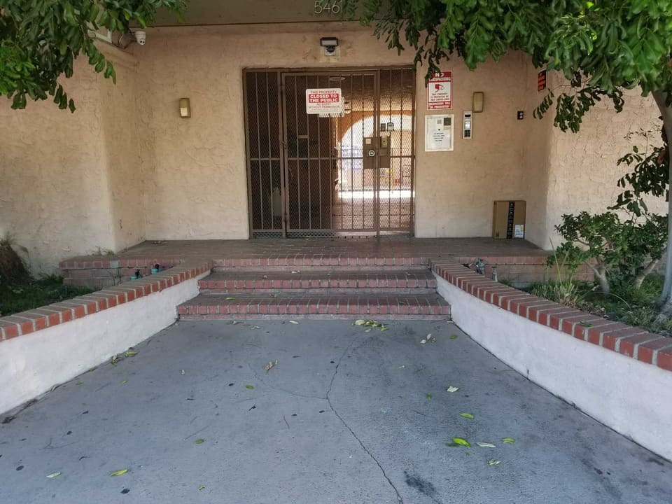 5471 Kester Avenue Unit 122