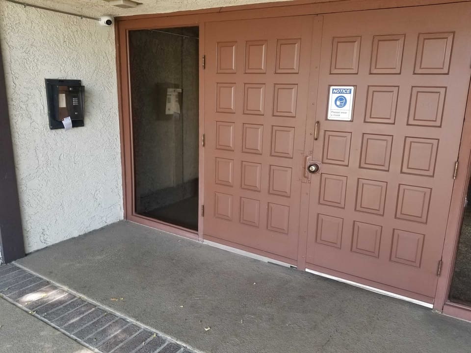 4637 Coldwater Canyon Avenue Unit 105
