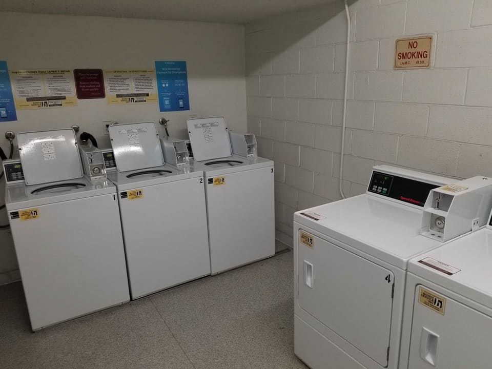 4637 Coldwater Canyon Avenue Unit 105