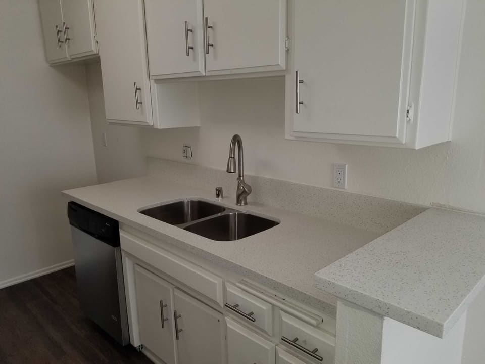 4637 Coldwater Canyon Avenue Unit 105