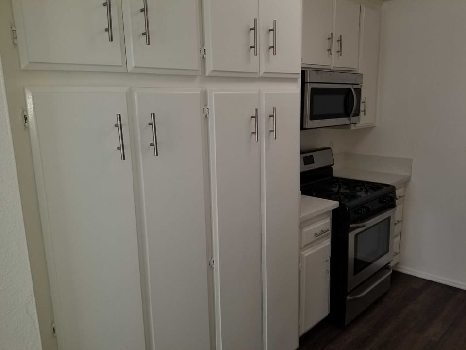4637 Coldwater Canyon Avenue Unit 105