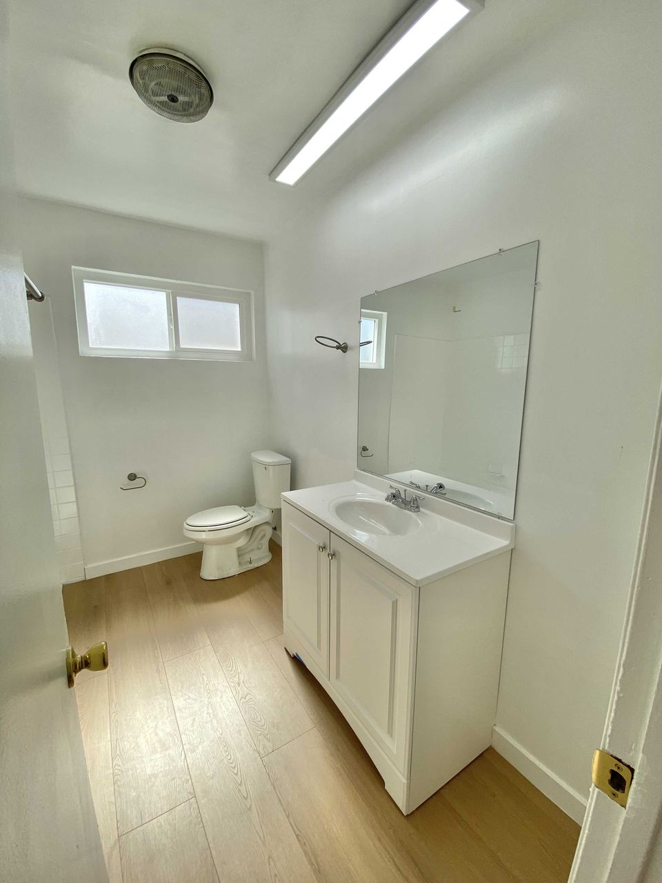6049 Whitsett Avenue Unit 208