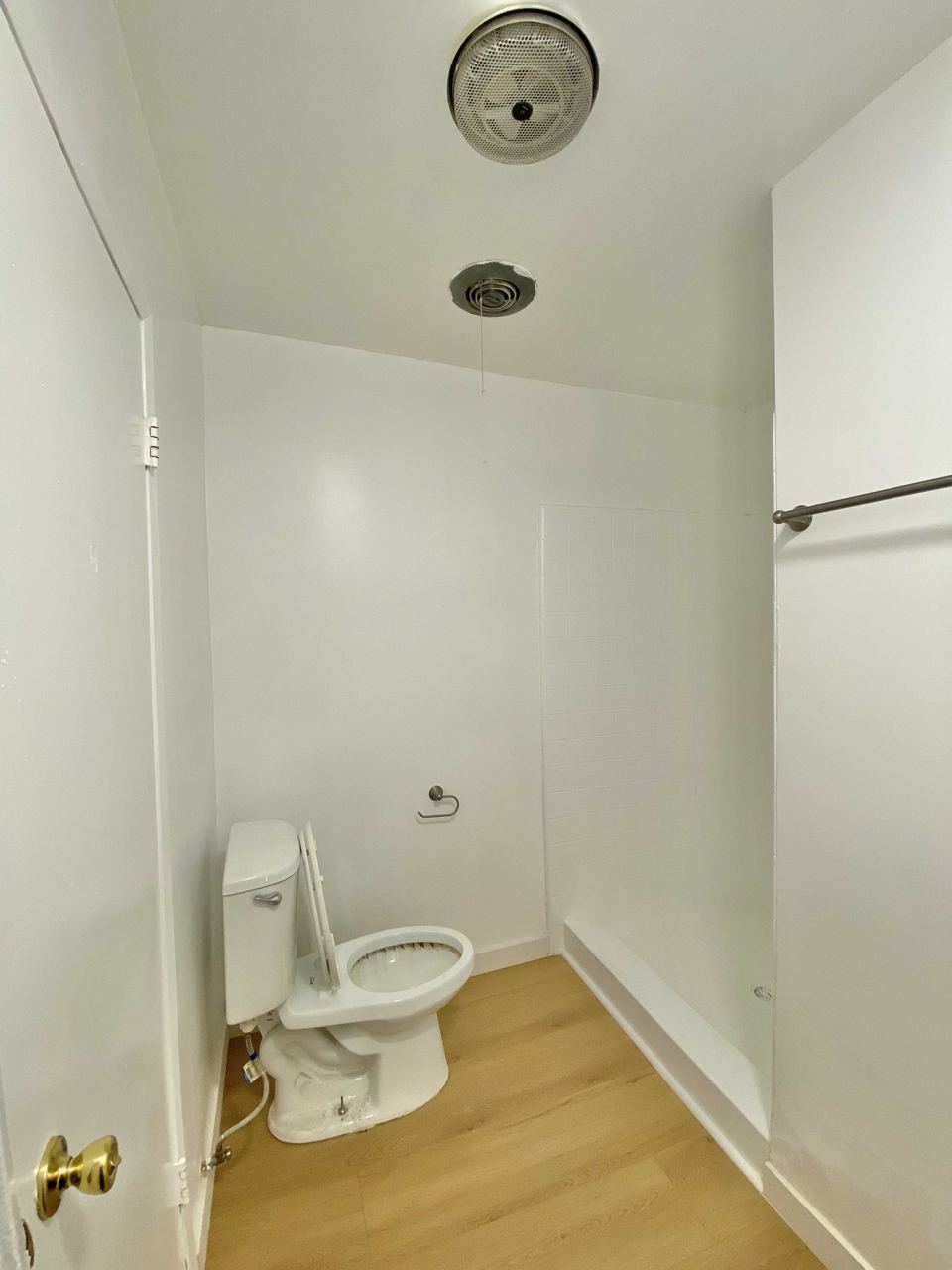 6049 Whitsett Avenue Unit 208