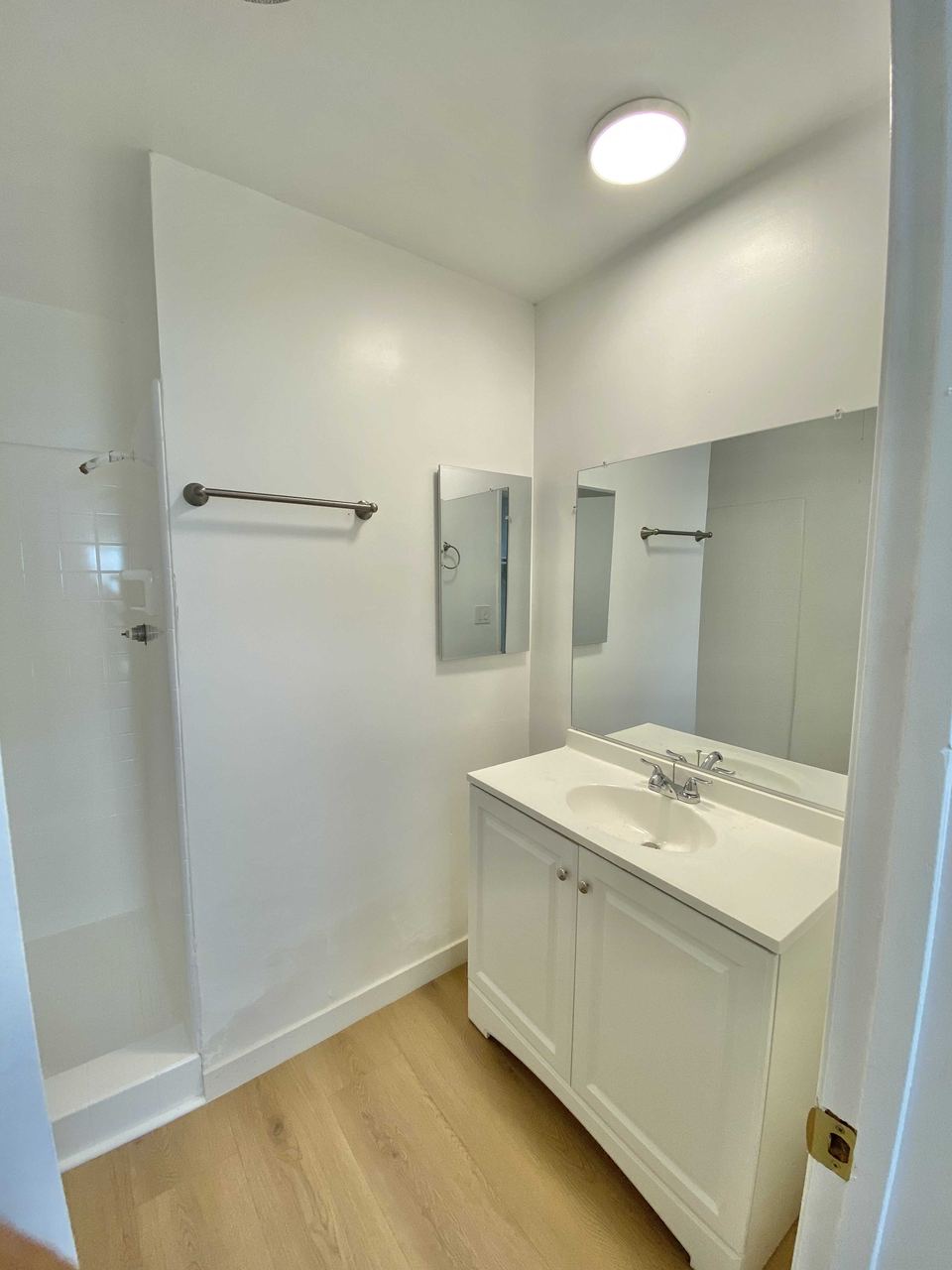 6049 Whitsett Avenue Unit 208