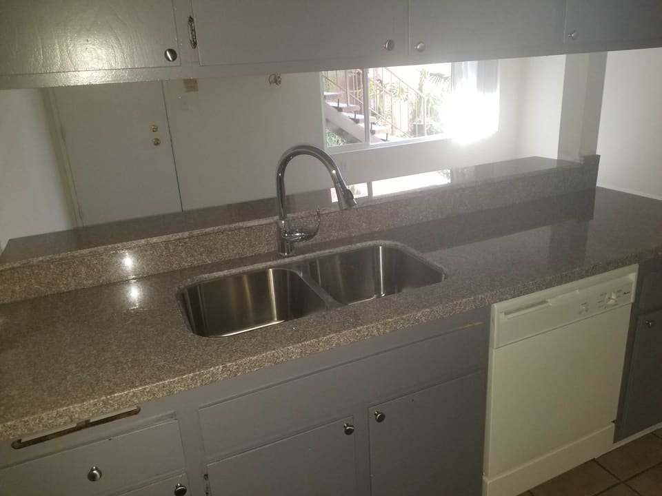 5471 Kester Avenue Unit 103