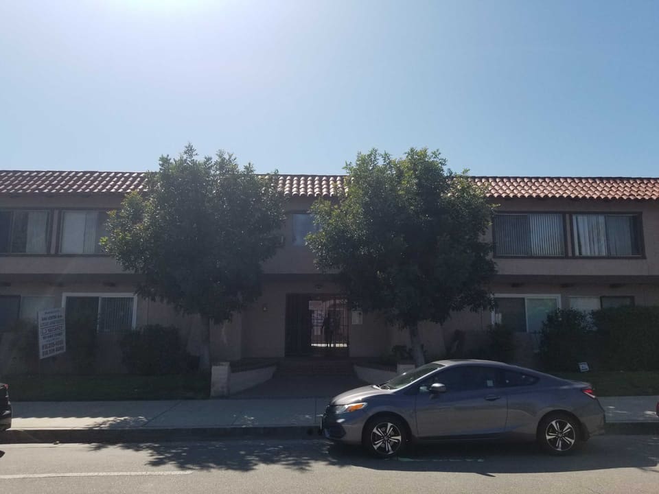 5471 Kester Avenue Unit 103