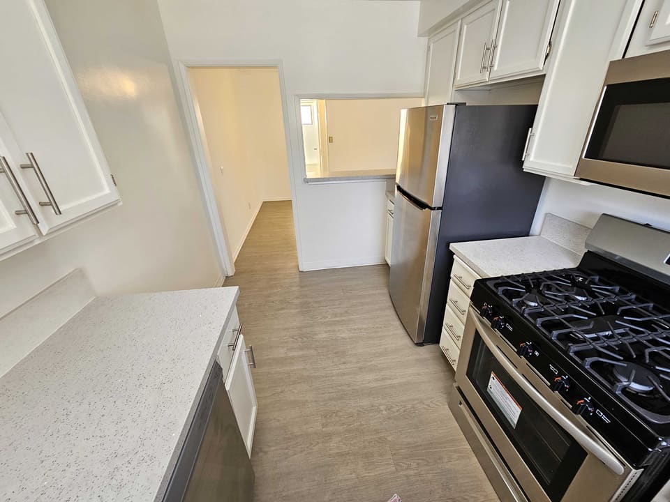 11839 Magnolia Boulevard Unit 26
