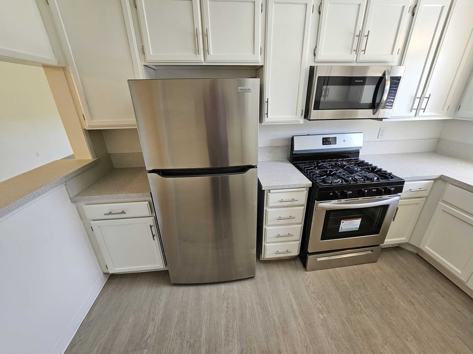11839 Magnolia Boulevard Unit 26