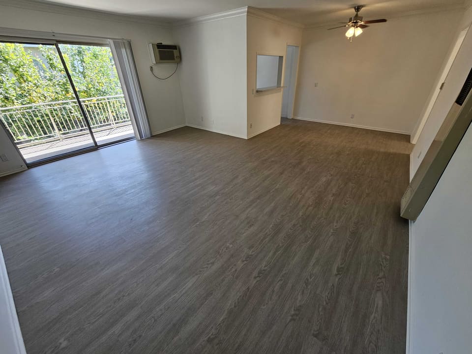 11839 Magnolia Boulevard Unit 26