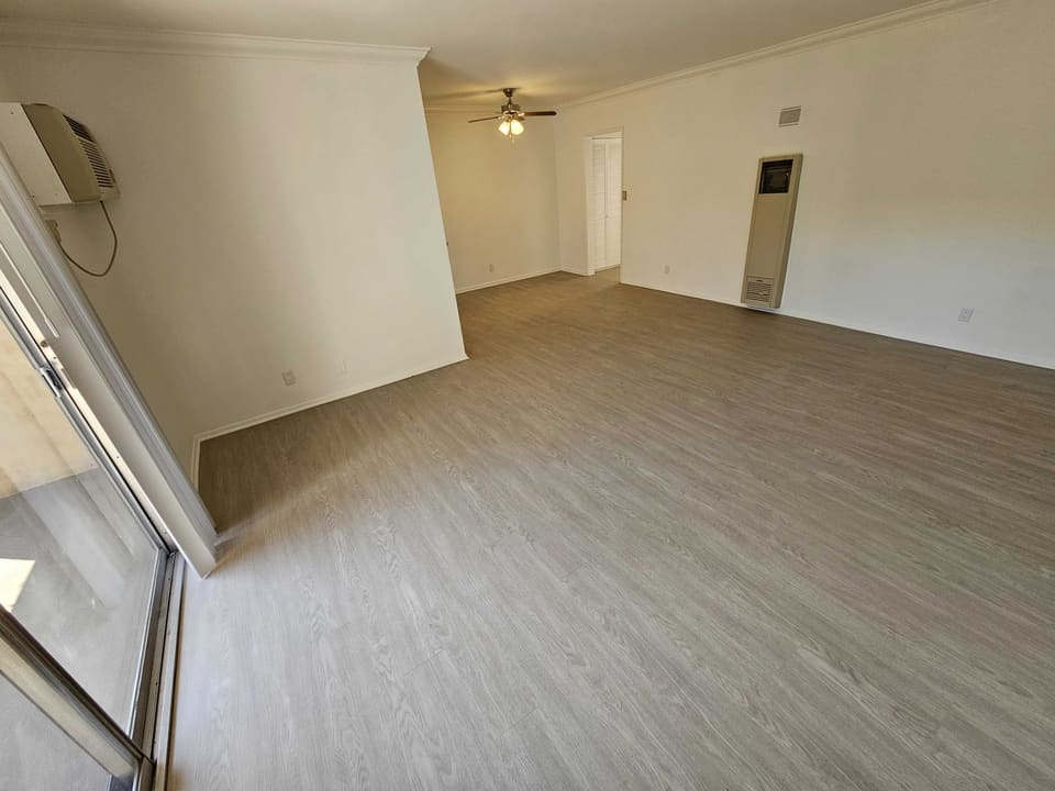 11839 Magnolia Boulevard Unit 26