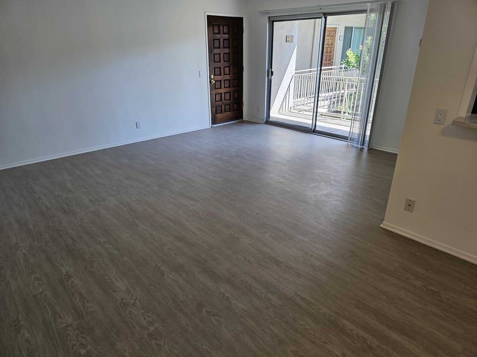11839 Magnolia Boulevard Unit 26