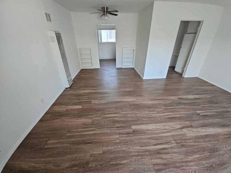 6215 Fulton Avenue Unit 12