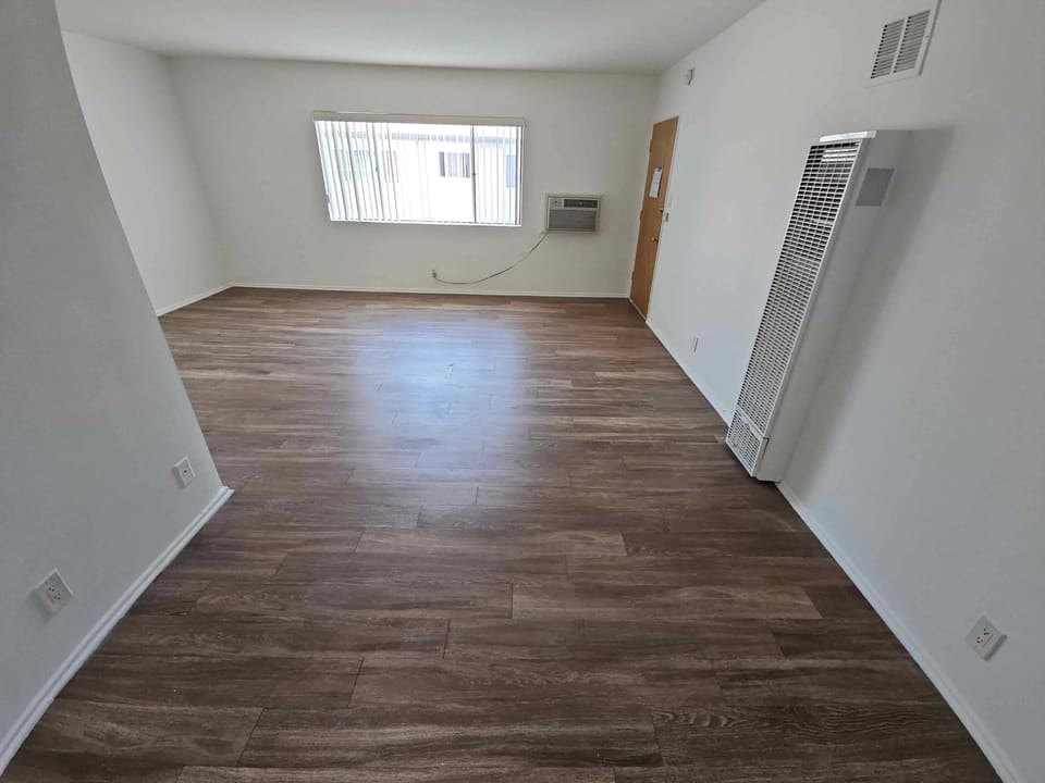 6215 Fulton Avenue Unit 12