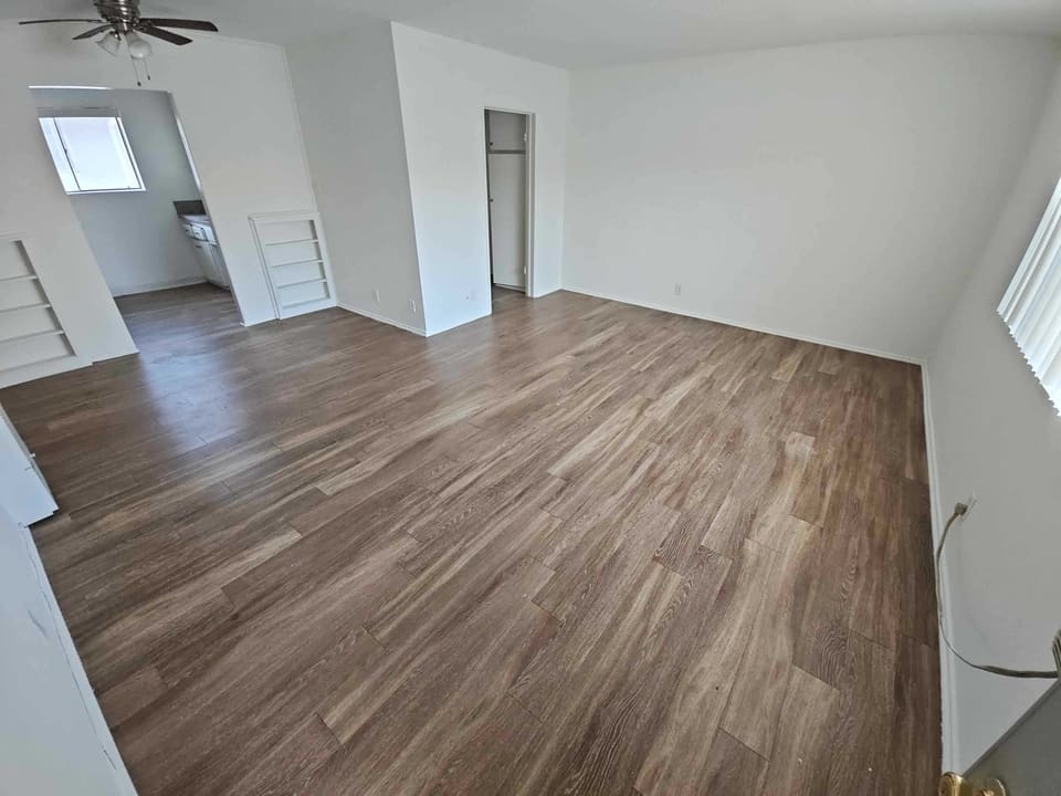 6215 Fulton Avenue Unit 12