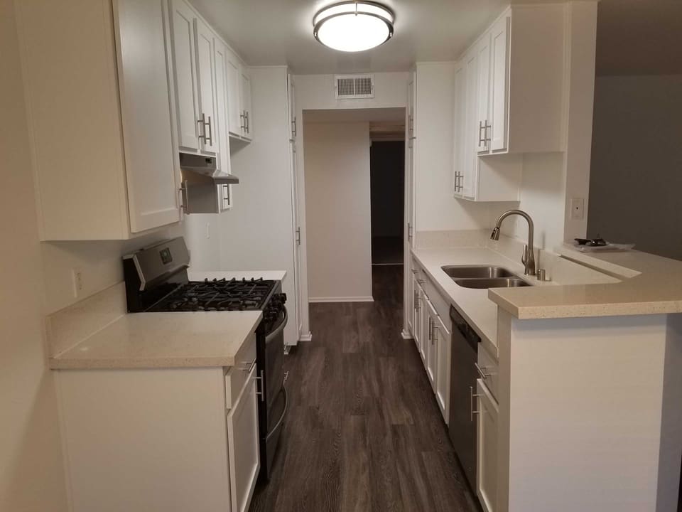 2357 Kerwood Avenue Unit 204