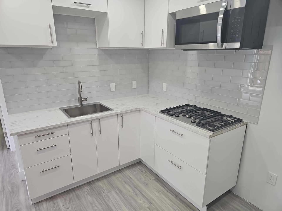 9436 Glade Avenue Unit ADU